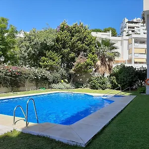  Appartement Lola Y Manuela En Primera Linea Playa Carihuela Con Excelente Terraza-jardin De 80 M2 Frente Al Mar Con Aparcamiento Privado Ideal Descansar Oyendo Olas Del Mar Espagne